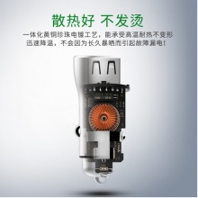 公牛车载双USB车充 车载快充充电器 车充点烟器银色5V/3.6A双USB一拖二车充 金属 U118CN