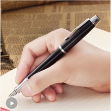 派克（PARKER） IM系列 纯黑丽雅白夹钢笔 0.5mm笔尖