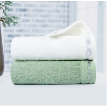 洁丽雅（Grace）毛巾家纺 2条装纤维绣花美容面巾 72*33cm 绿色+米白色 92g