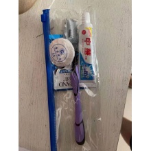 一次性洗漱用品 牙刷1+牙膏1+肥皂1+洗发水1