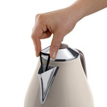 德龙（Delonghi） 电热水壶 复古系列烧水壶热水瓶 1.7L大容量 KBO2001