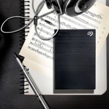 希捷(Seagate)移动硬盘5TB 加密USB3.0铭系列 2.5英寸金属外观兼容Mac黑色STKZ5000400